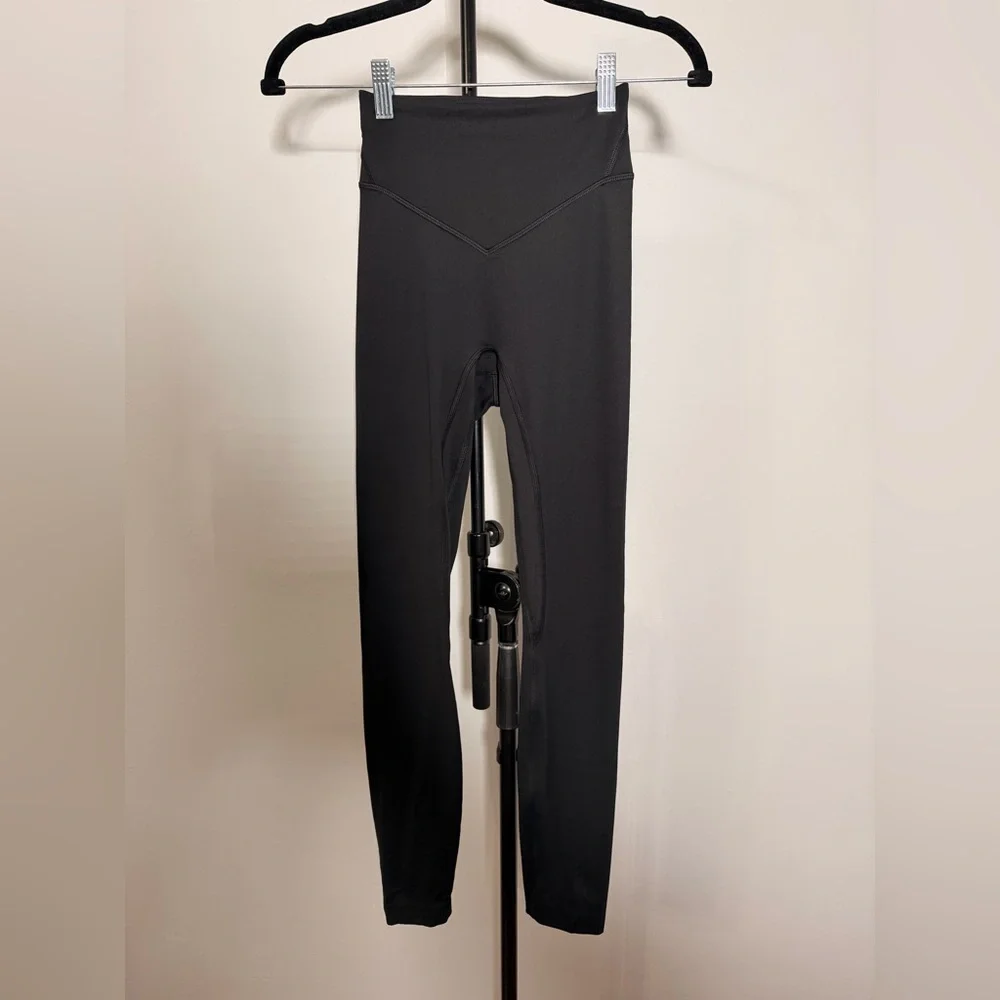 NWOT New LULULEMON Breezethrough High-rise Leggings - Picture 3 of 6
